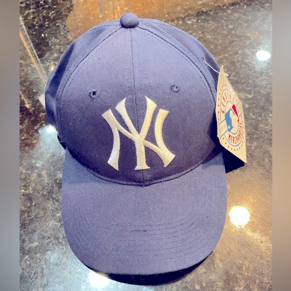NWT New York NY Yankees Baseball Cap Dark Blue MLB​​​​​​​